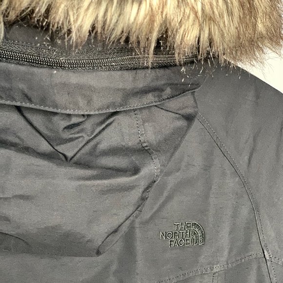 Northface winter jacket - Picture 3 of 5